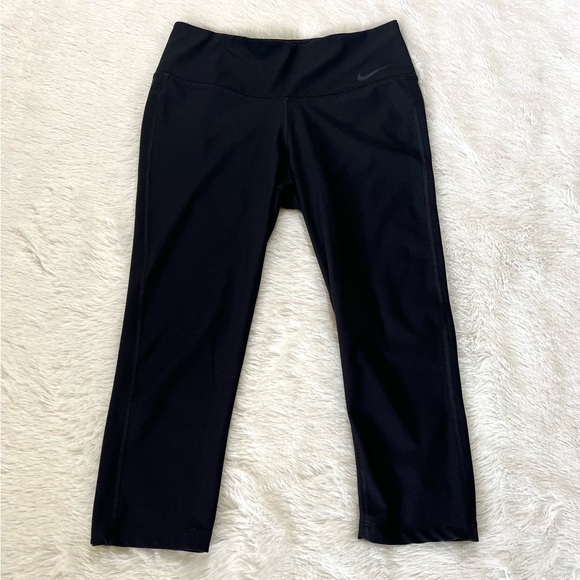 Nike Power Legend Black Crop Leggings Capris Tights Active Compression NWOT - Picture 3 of 13